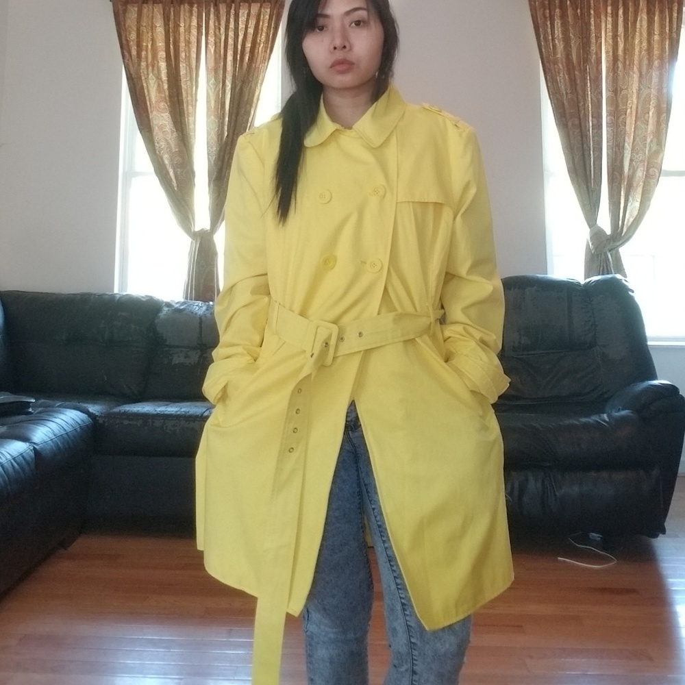 Rainning jacket - Picture 2 of 3